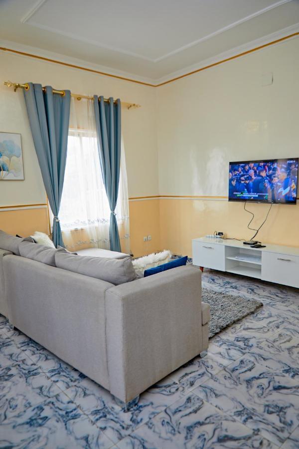 Appartement Avec Vue Panoramique Two Or Three Rooms Yaoundé Eksteriør billede