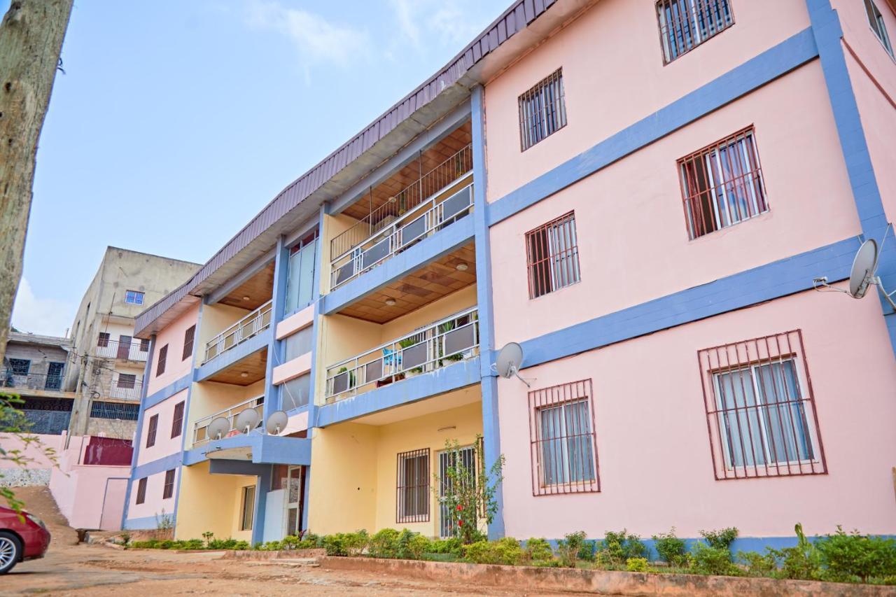 Appartement Avec Vue Panoramique Two Or Three Rooms Yaoundé Eksteriør billede