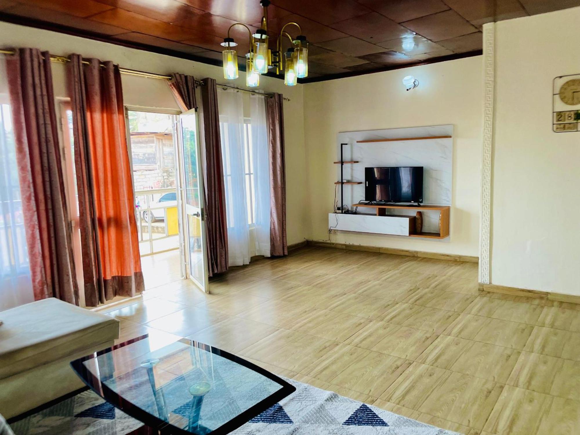 Appartement Avec Vue Panoramique Two Or Three Rooms Yaoundé Eksteriør billede