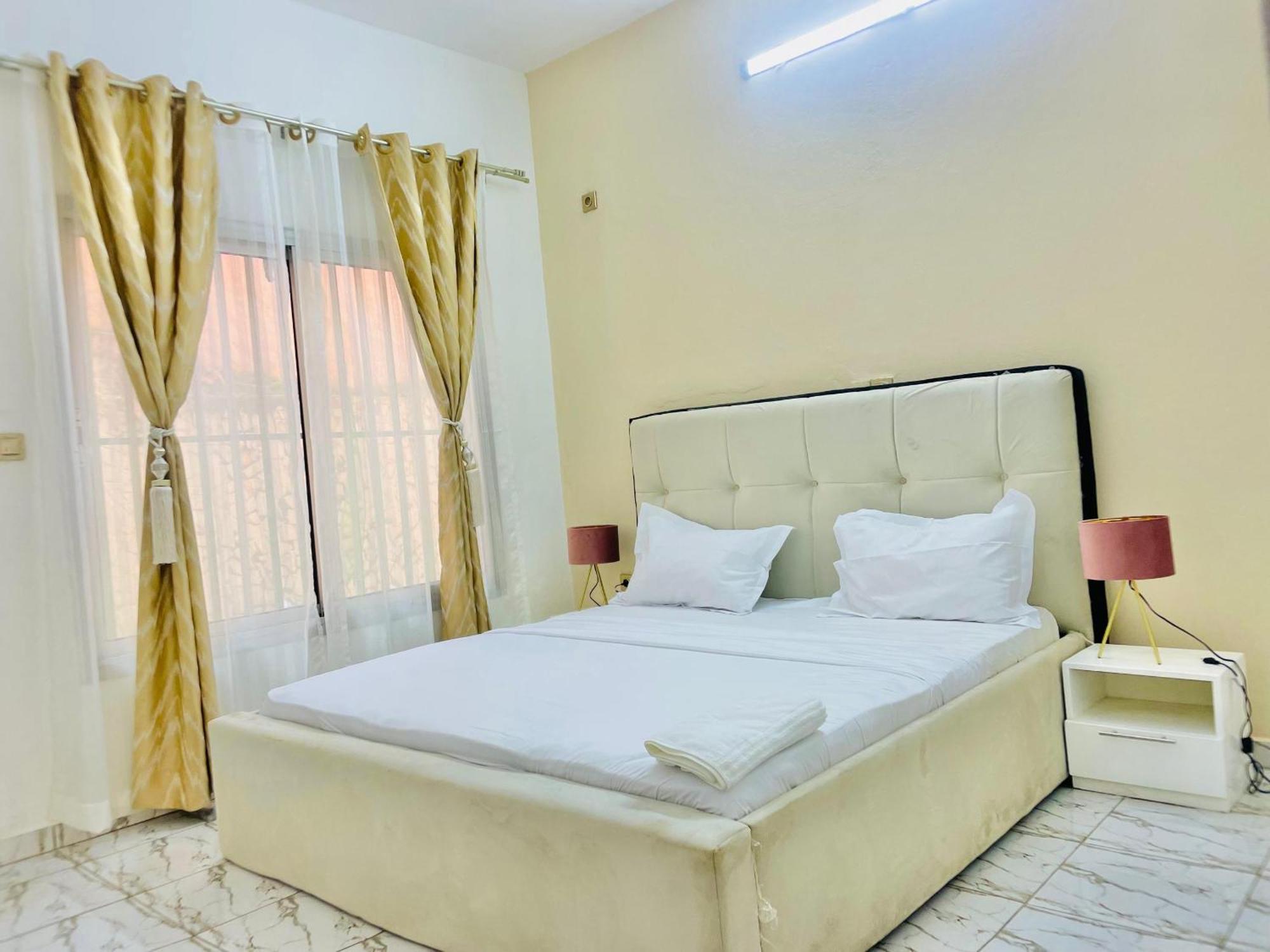 Appartement Avec Vue Panoramique Two Or Three Rooms Yaoundé Eksteriør billede