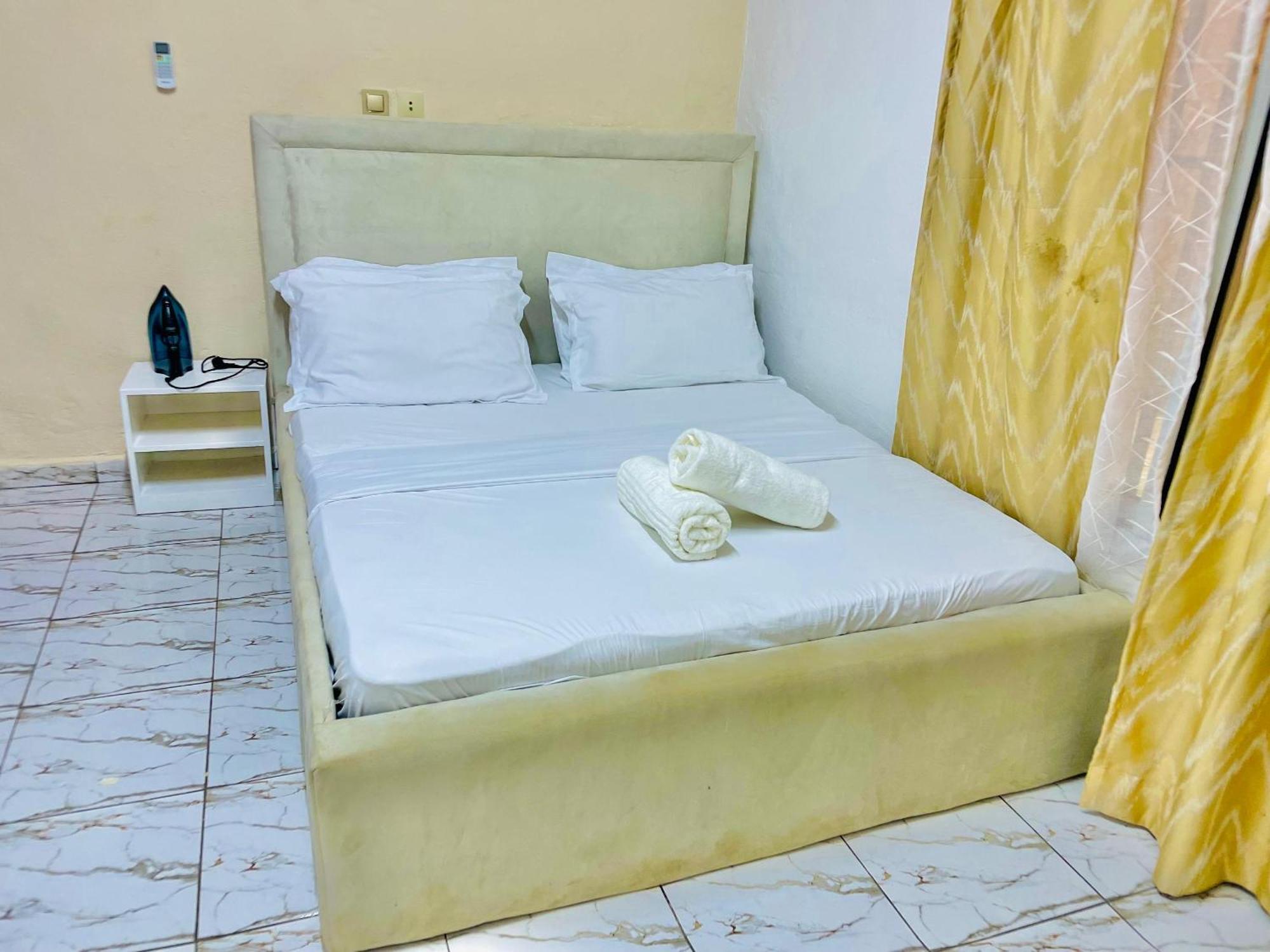 Appartement Avec Vue Panoramique Two Or Three Rooms Yaoundé Eksteriør billede